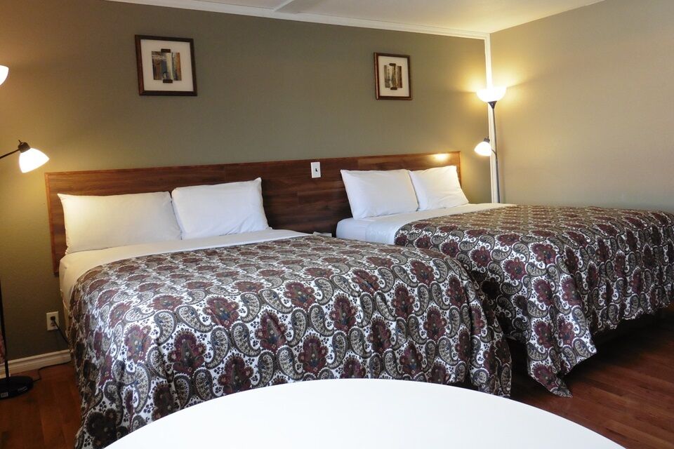 Magnuson Hotel เครสตัน ภายนอก รูปภาพ